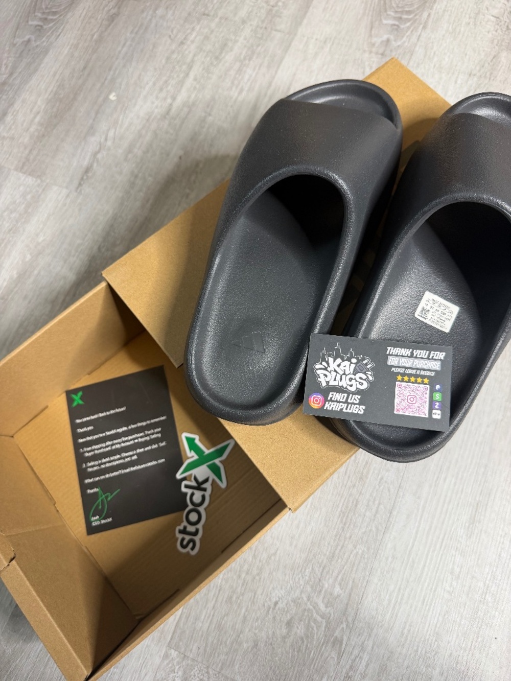 *NEW* Onyx Adidas Yeezy Slides Sizes 10,11,12,100% Authentic